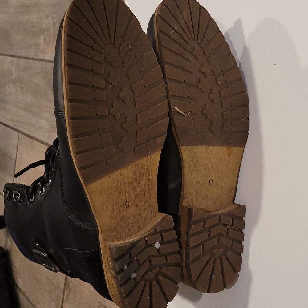 Men's boots - Picture 9 of 9